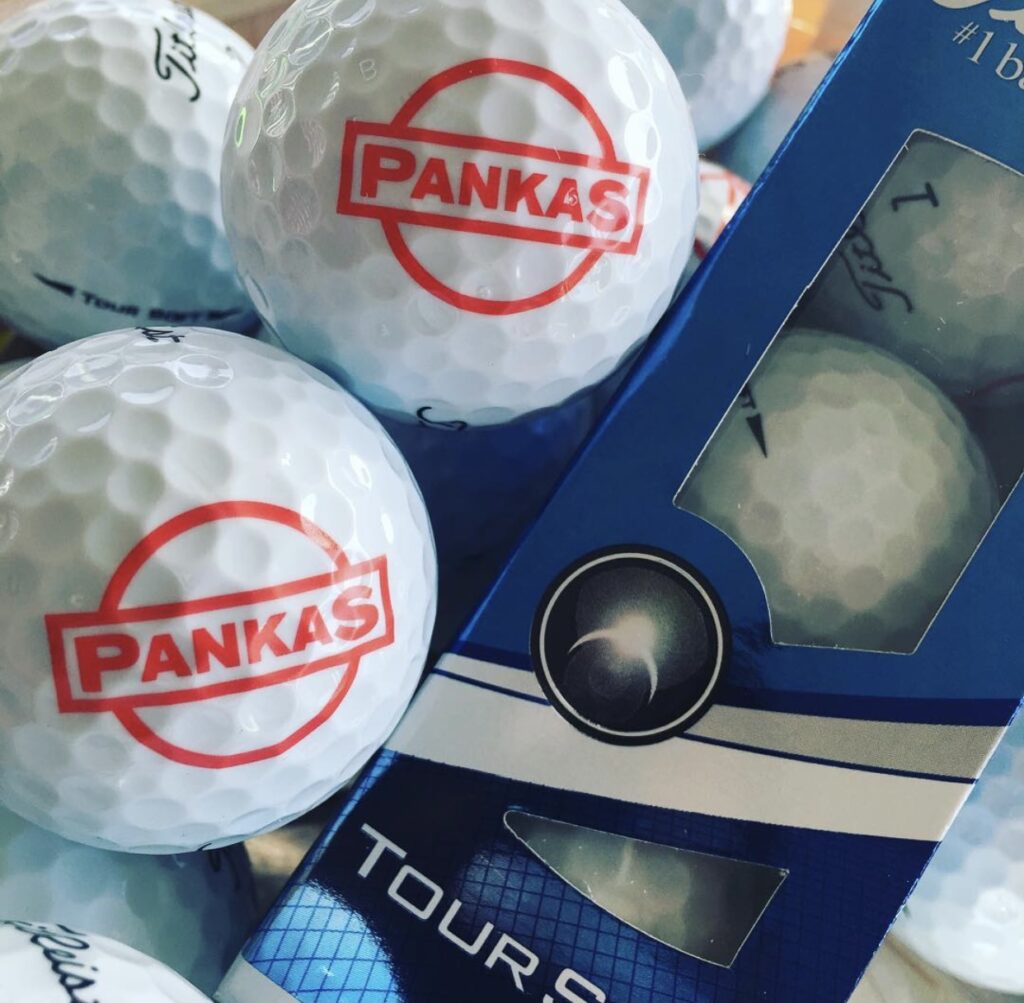 Kundelogo på golfbolde