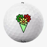 Golfbolde med blomsterbuket